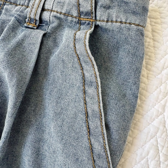 12th Tribe Pleated Super Wide Leg Jeans Size S - Picture 5 of 9